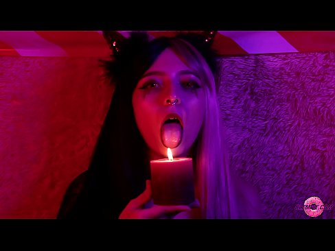 ❤️ Μια παθιασμένη πίπα από ένα σέξι Succubus με ένα σπέρμα στο στόμα της. ❌ Όμορφο πορνό ❌️❤